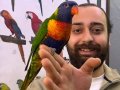 Maskot Gökkuşağı Lori papağanımız